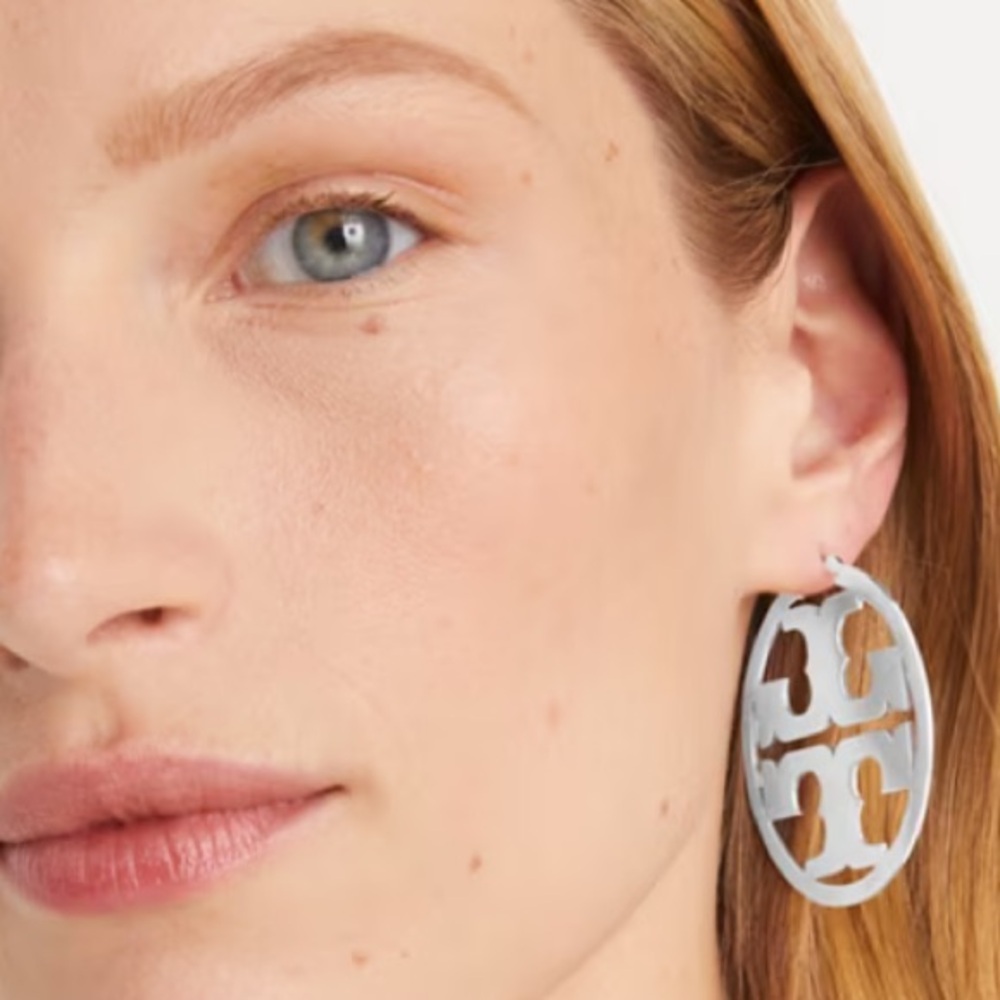 TORY BURCH LARGE ROSE GOLD MILLER LOGO HOOP EARRINGS - Picture 4 of 4